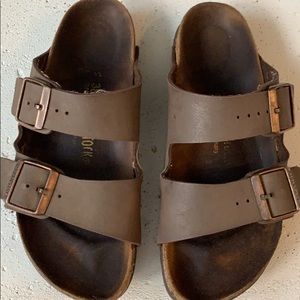 Women’s Birkenstock’s dark beige size 38